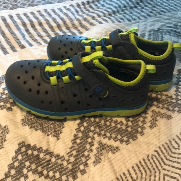 stride rite play shoes